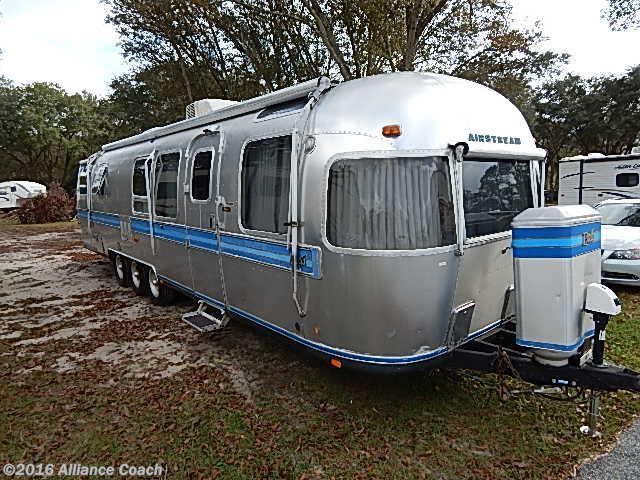 Throwback Thursday Vintage RV: 1982 Airstream Excella 34