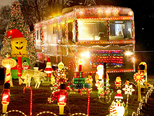 8 Holiday Decorating Ideas for Your RV