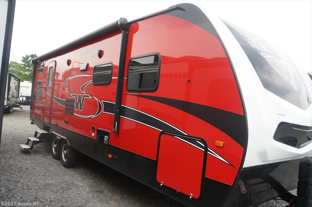 RV Find of the Week: 2018 Winnebago Minnie Plus 27BHSS