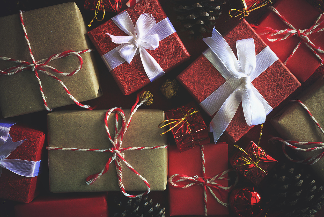 Great DIY Gifts Ideas and Online Deals to Give This Holiday Season