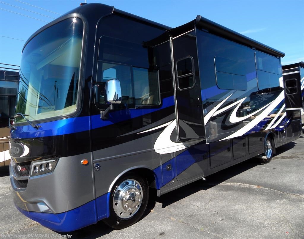 RV Find of the Week: 2017 Jayco Precept 35S