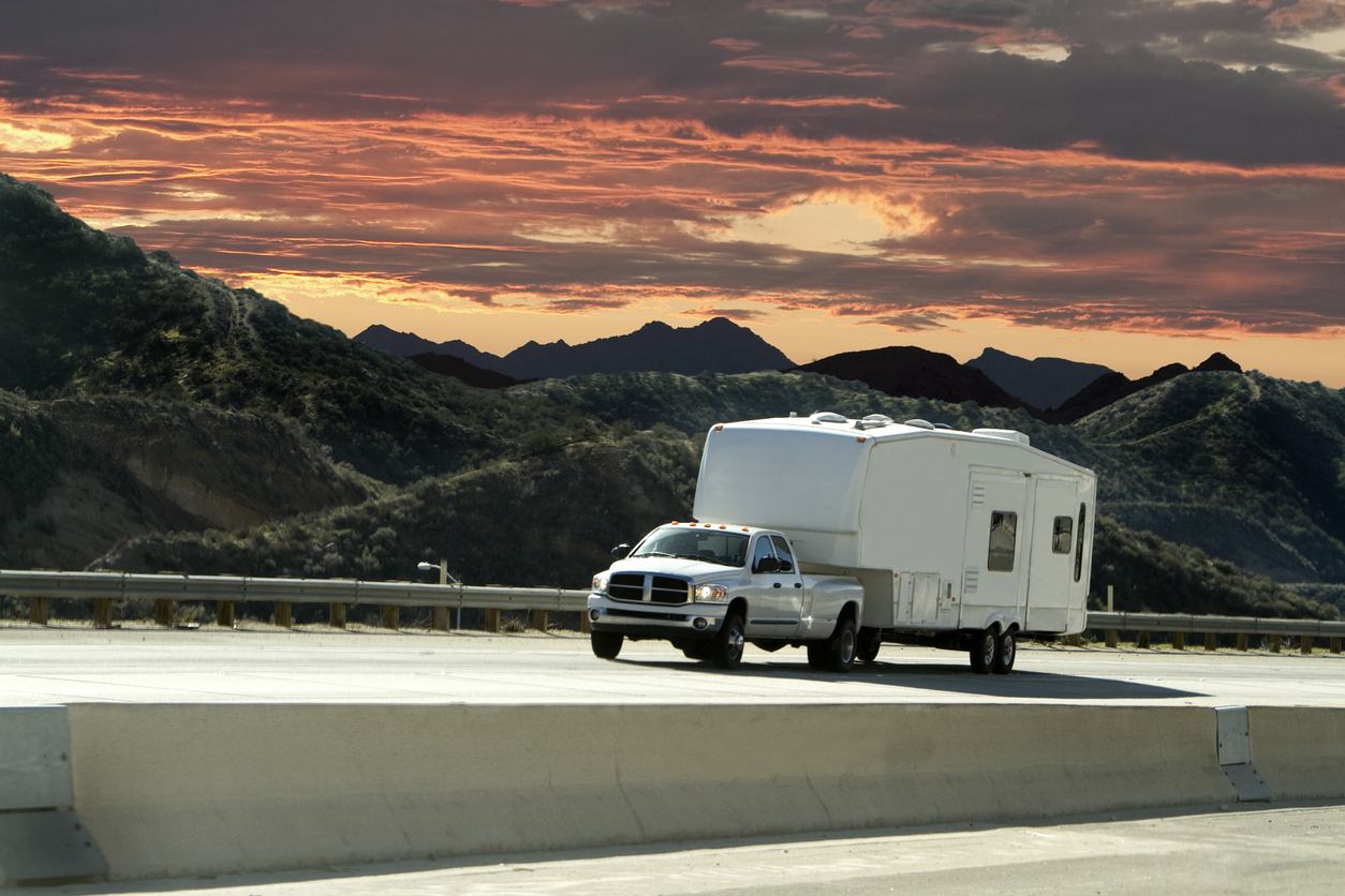 Must Have Features For Travel Trailers And Fifth Wheels