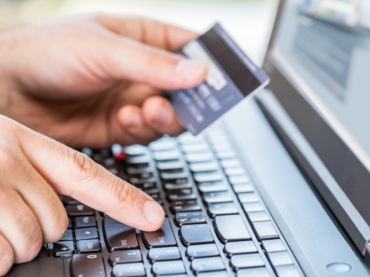 Smart Buying: How to Avoid Scams When Shopping for RVs Online