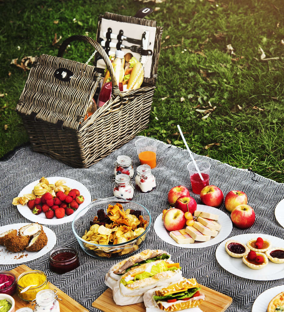 How to Pack the Perfect Picnic