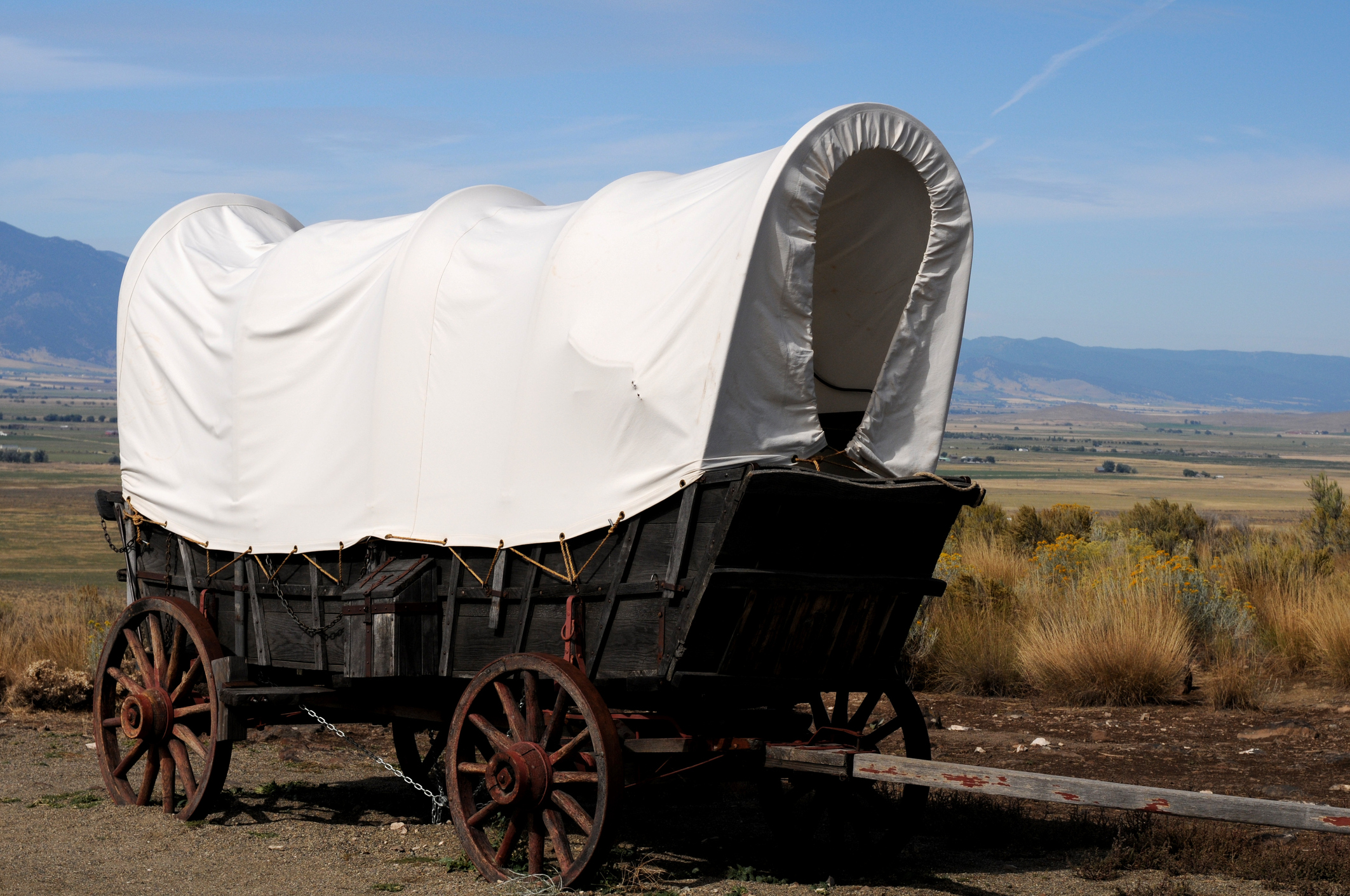 Conostoga wagon at national historic oregon trail rv lifestyle news