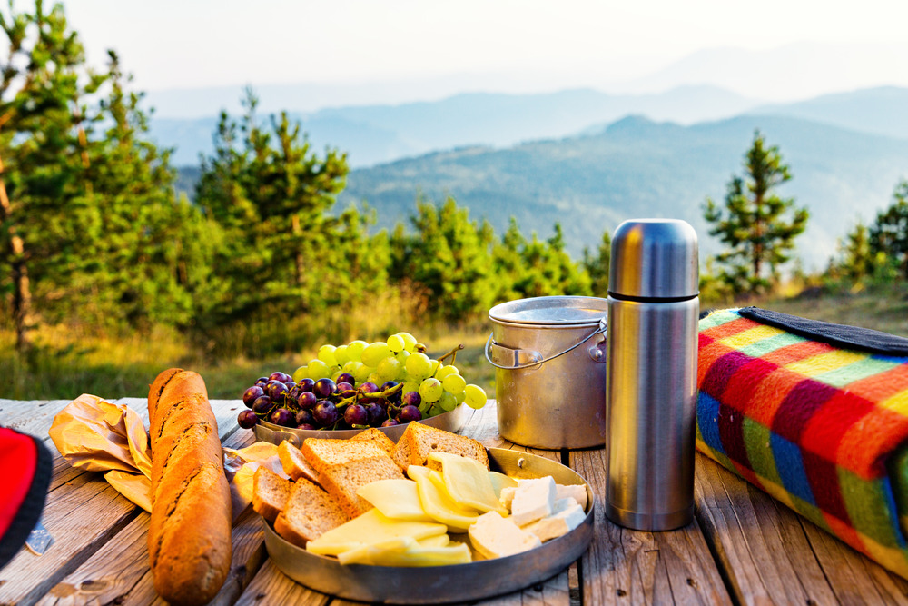 How to Eat Healthy While Camping
