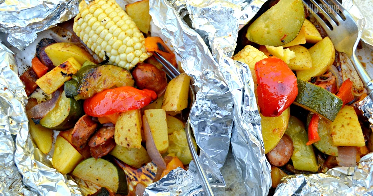 campfire foil pack recipes - Easy Sausage and Veggie Tin Foil Dinner