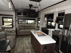 Jayco North Point Family-friendly fifth wheel