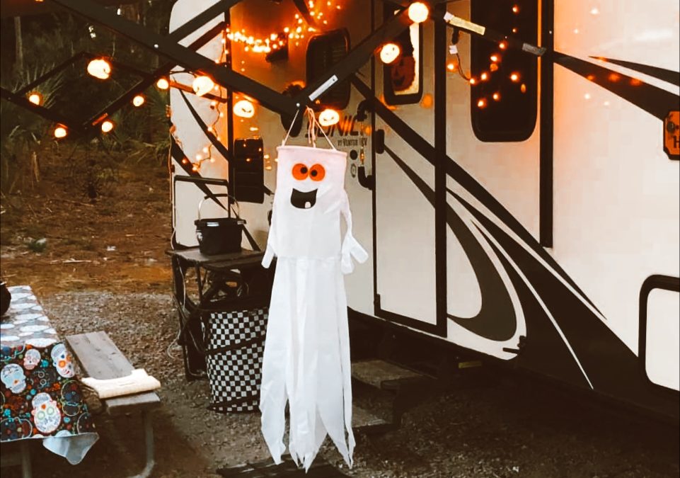 Easy RV Halloween Decorations