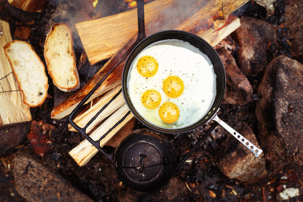 5 Easy Camping Breakfast Ideas