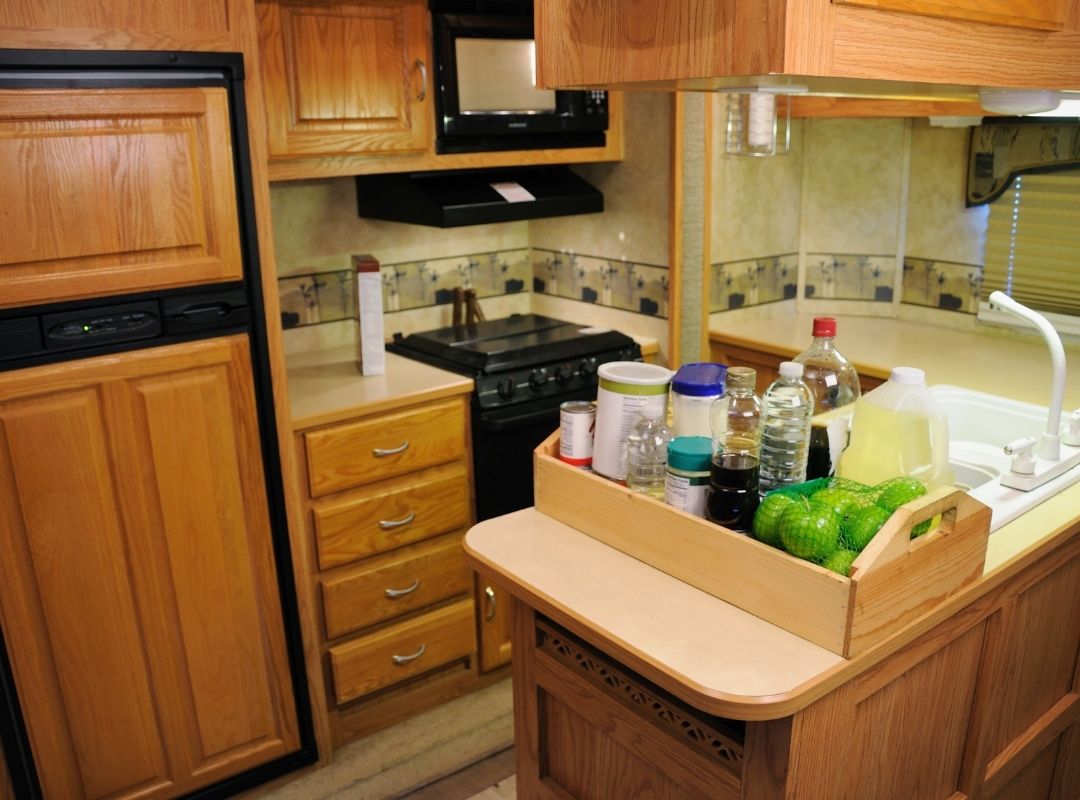 RV kitchen, small kitchen to cook in