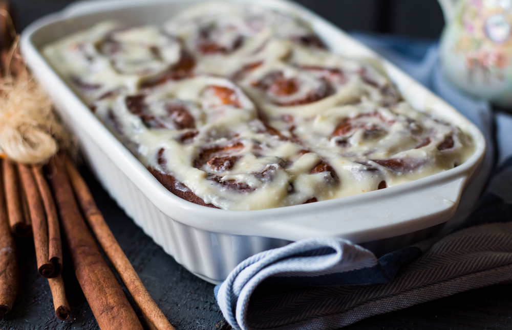 cinnamon role casserole dish