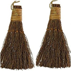 Cinnamon Scented Mini Brooms