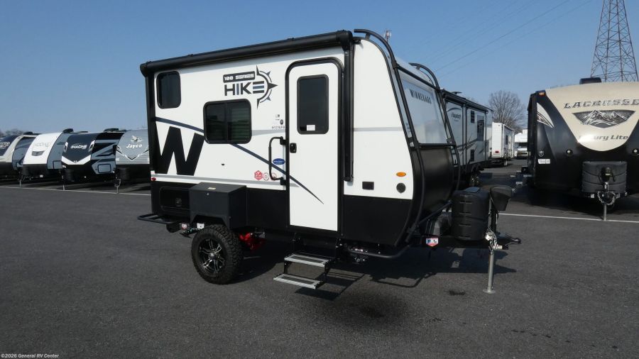 Winnebago Hike 100 on lot