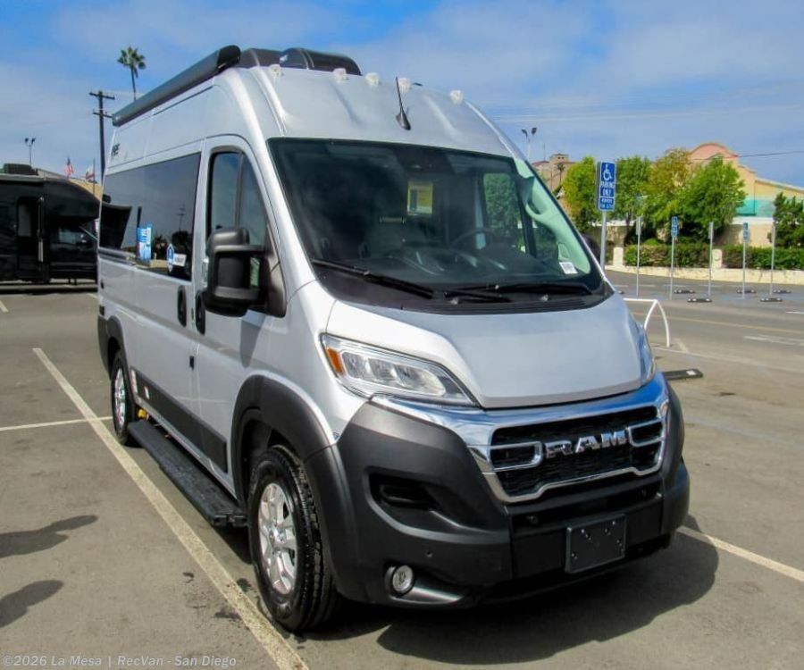 Thor Motor Coach Rize on a lot